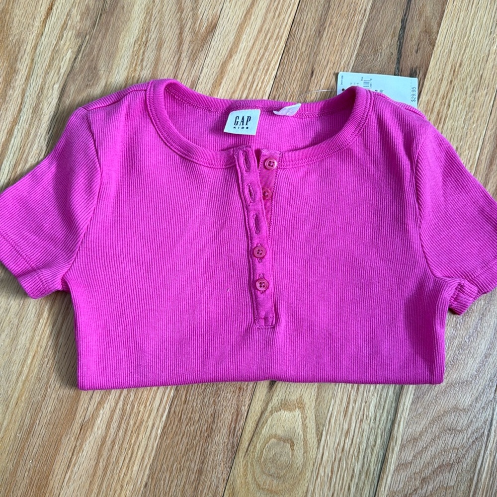Girls short sleeve shirt, with buttons